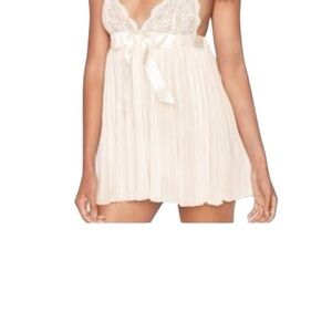 Victoria Secret pleated Lace Babydoll